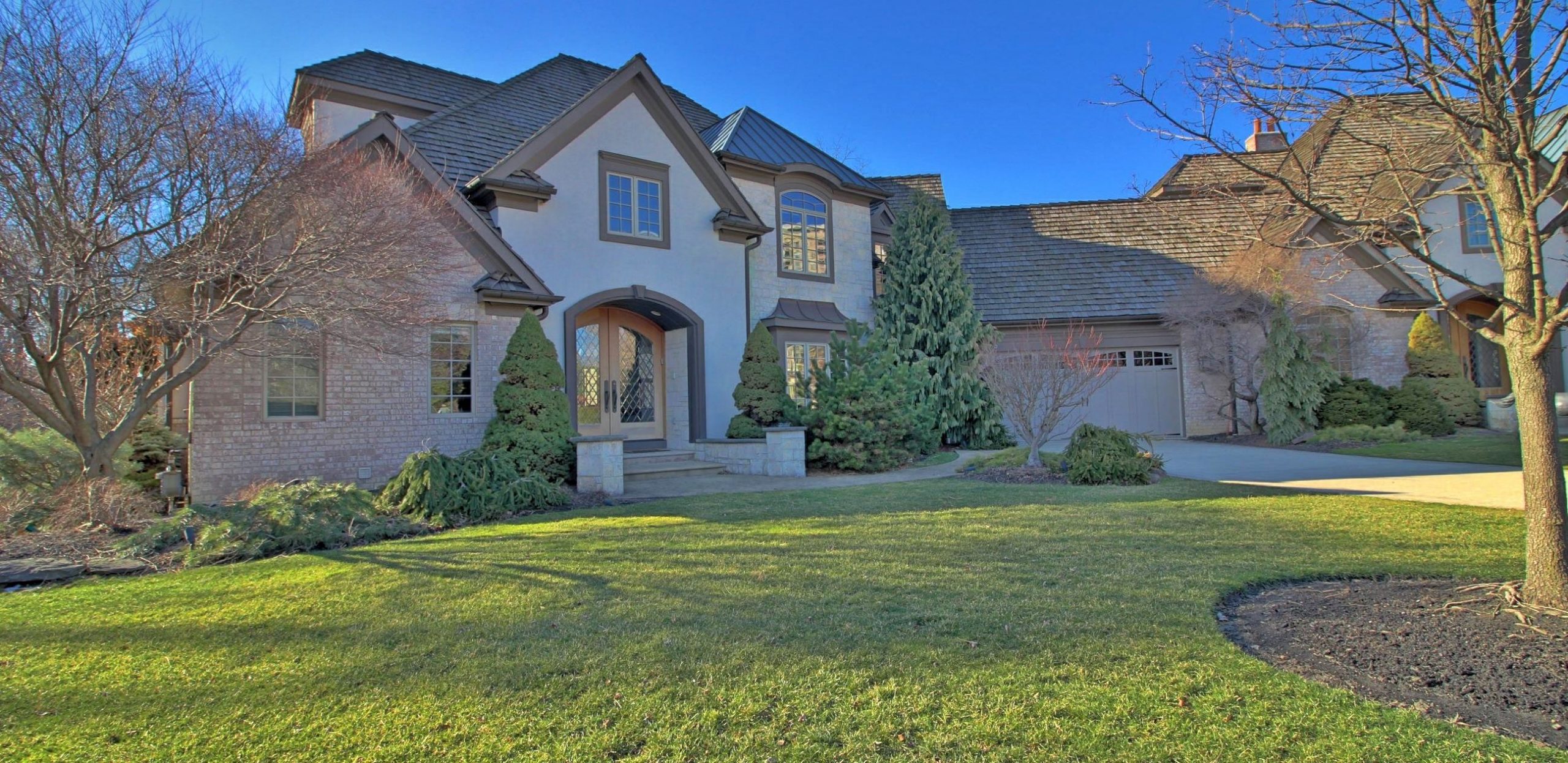 60 Hamlet Court Chestnut Hill Realty Inc.