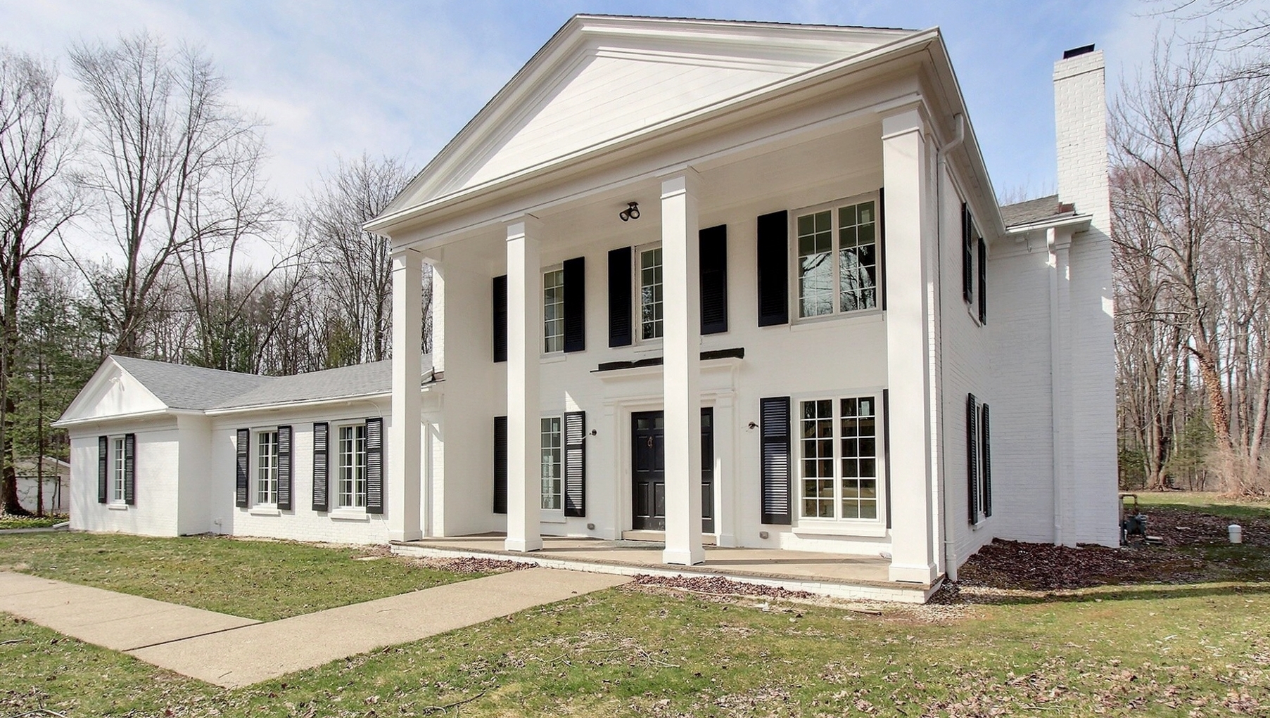 7093 Gates Mills Boulevard Chestnut Hill Realty Inc.