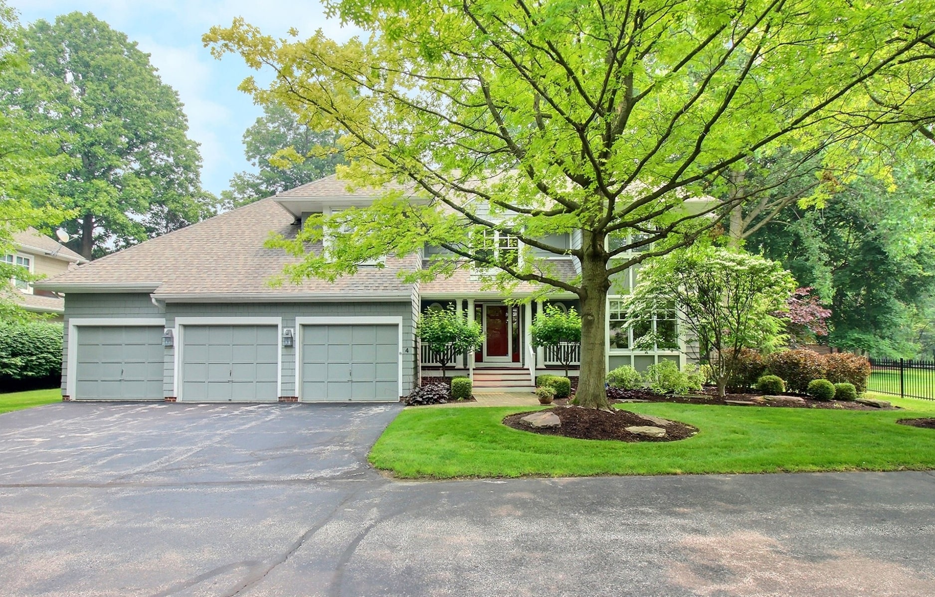 4 West Mather Lane Chestnut Hill Realty Inc.