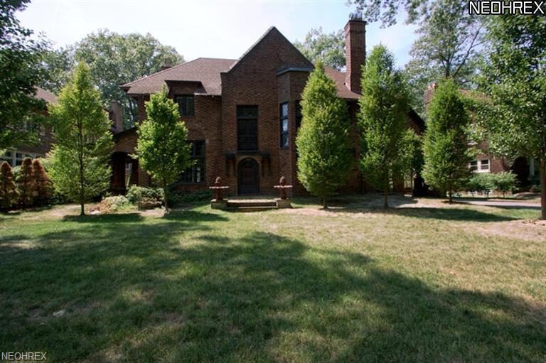 2540 Arlington Rd Chestnut Hill Realty Inc.